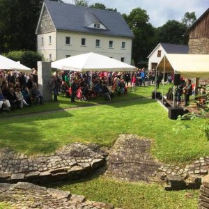 Hüttenrock 10