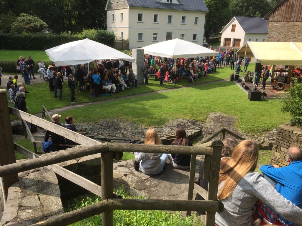 23.08.2026 Hüttenrock: Live-Musik unter freiem Himmel 1